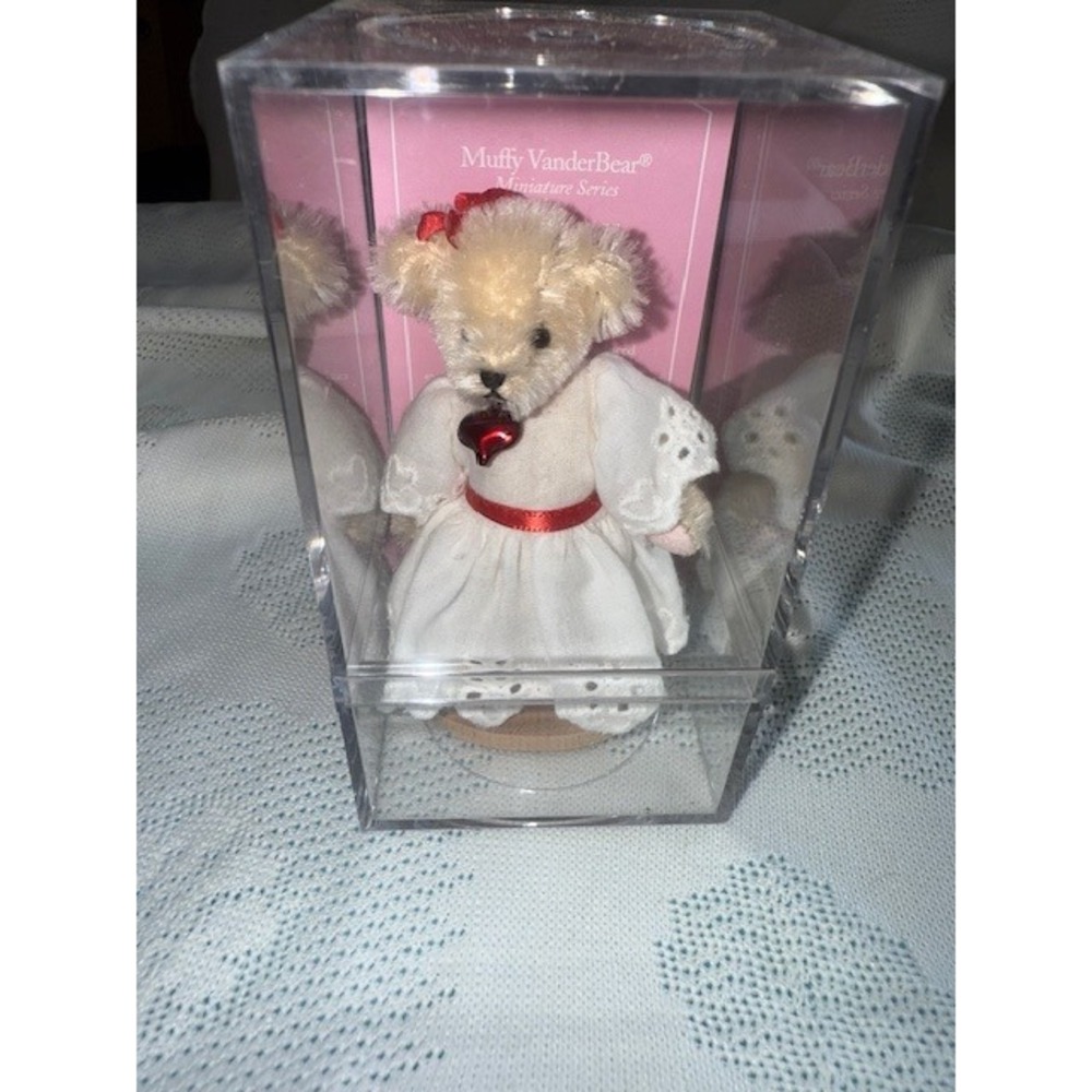 Muffy VanderBear Valentine Miniature‎ Series Limited Edition Collectible